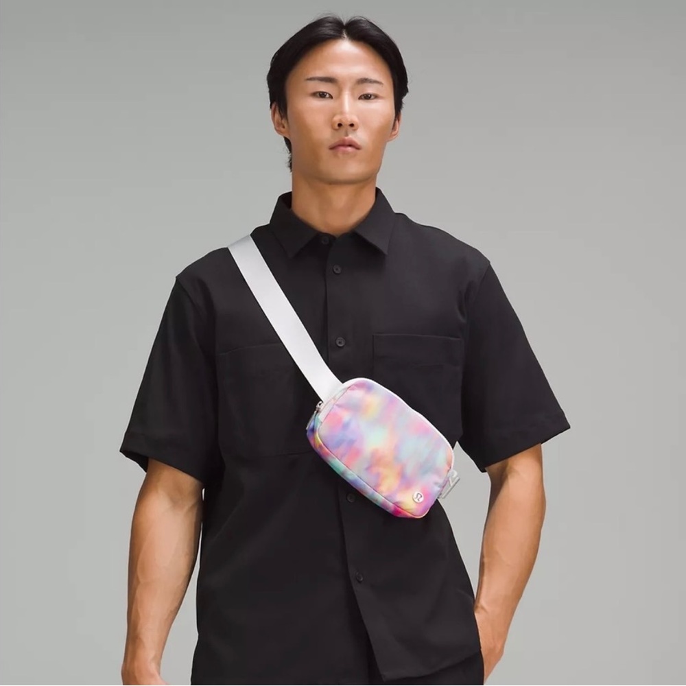 Lululemon Everywhere Belt Bag 1L- Prism Wash Print Multi/Vapor